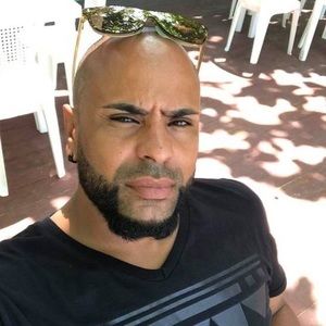 Meet your Posher, Jonatan